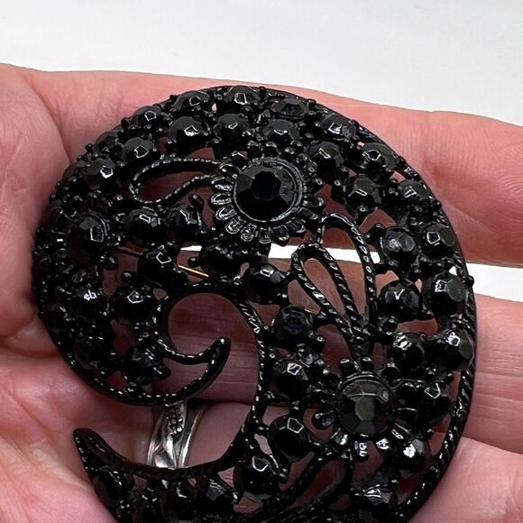 M JENT Vintage Jet Black Rhinestone Filigree PAISLEY BROOCH Costume Jewelry - Picture 4 of 10